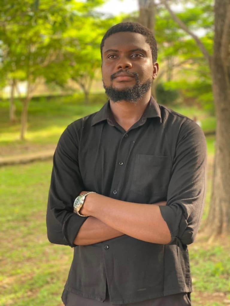 Dexter, Creative associate / VP / Architect